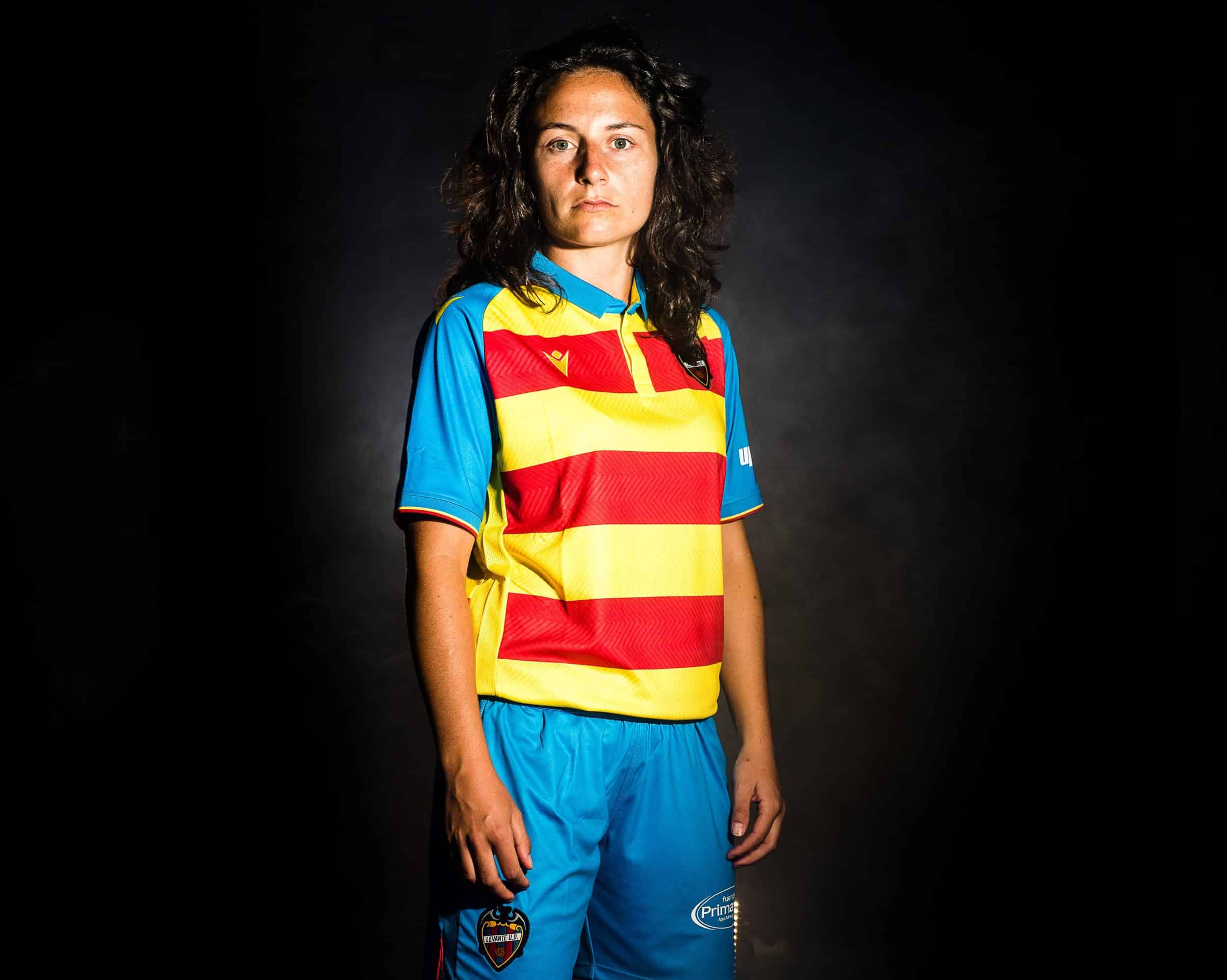 maillot-levante-special-drapeau-region-valence-macron-1
