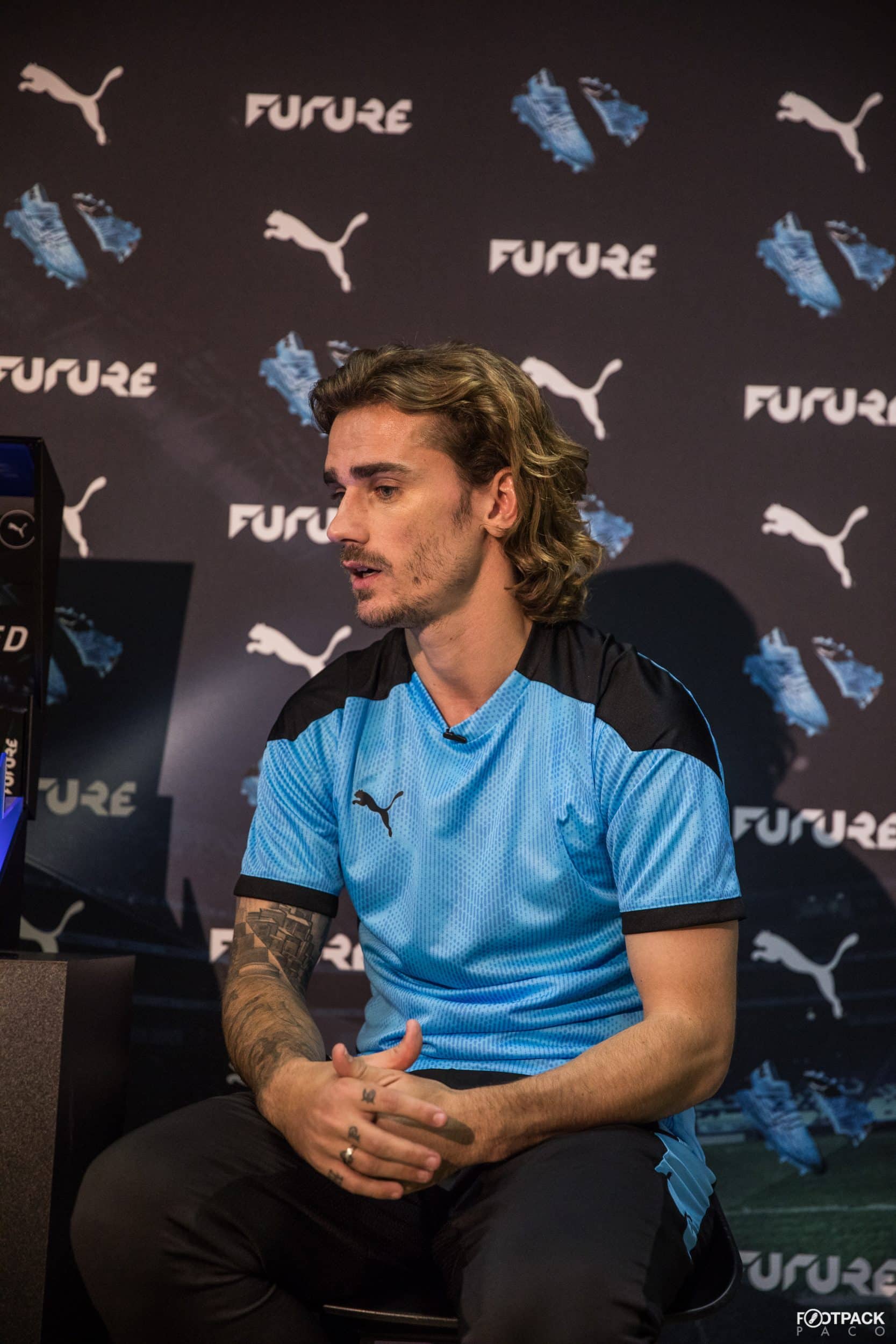 antoine-griezmann-vide-ton-sac-footpack-youtube-8