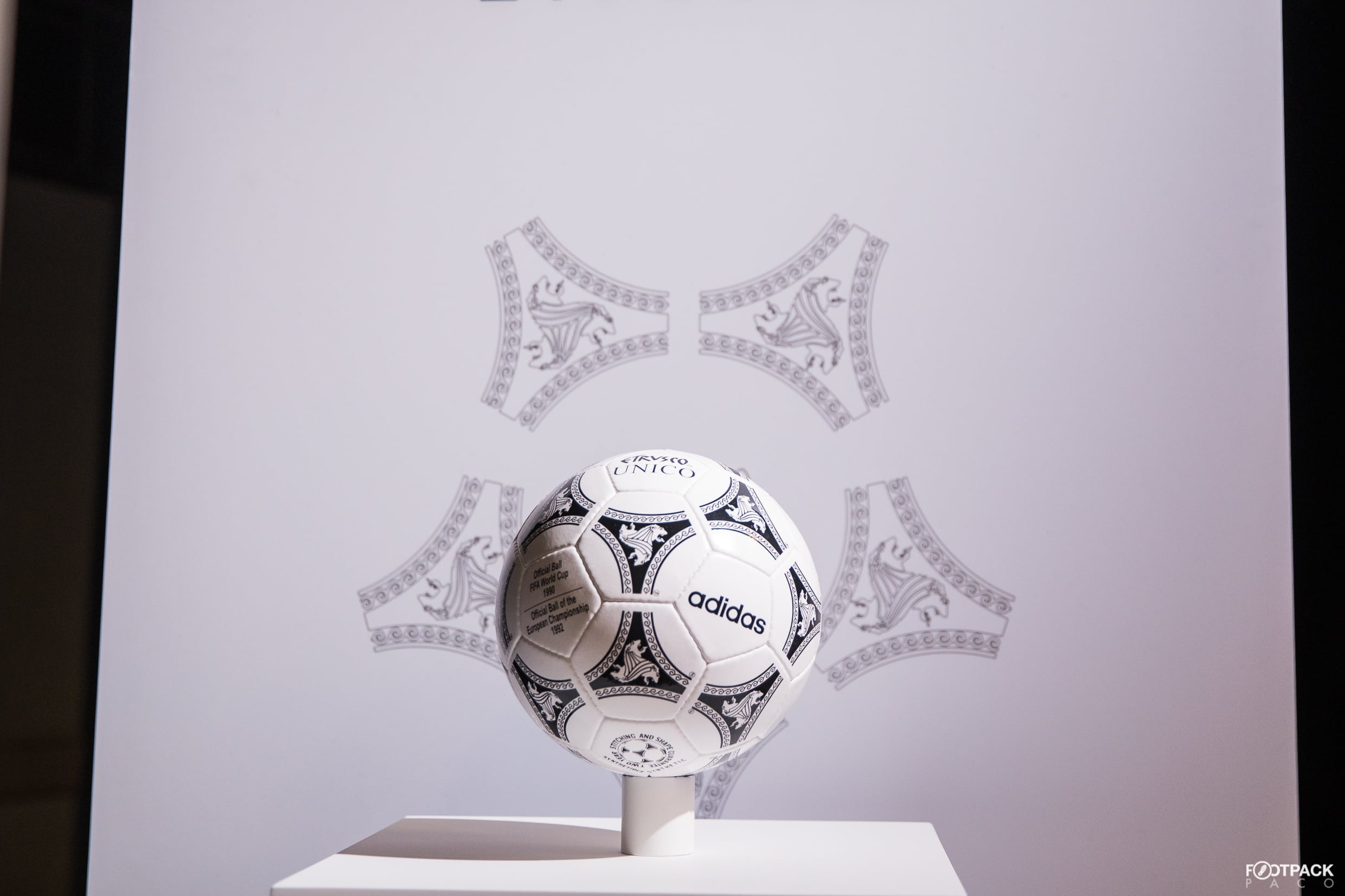 ballon-football-adidas-euro-1992-footpack-2019-2