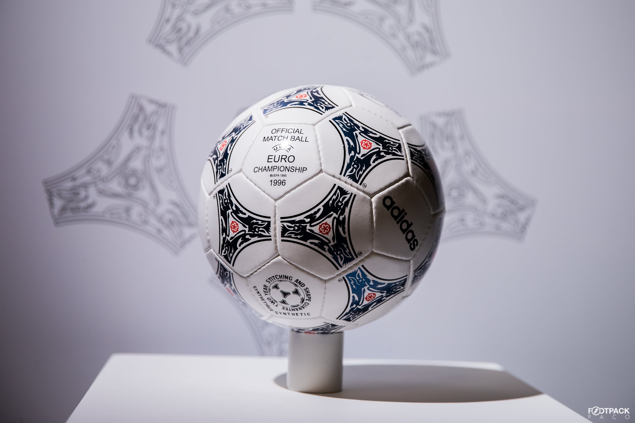ballon-football-adidas-euro-1996-footpack-2019-2