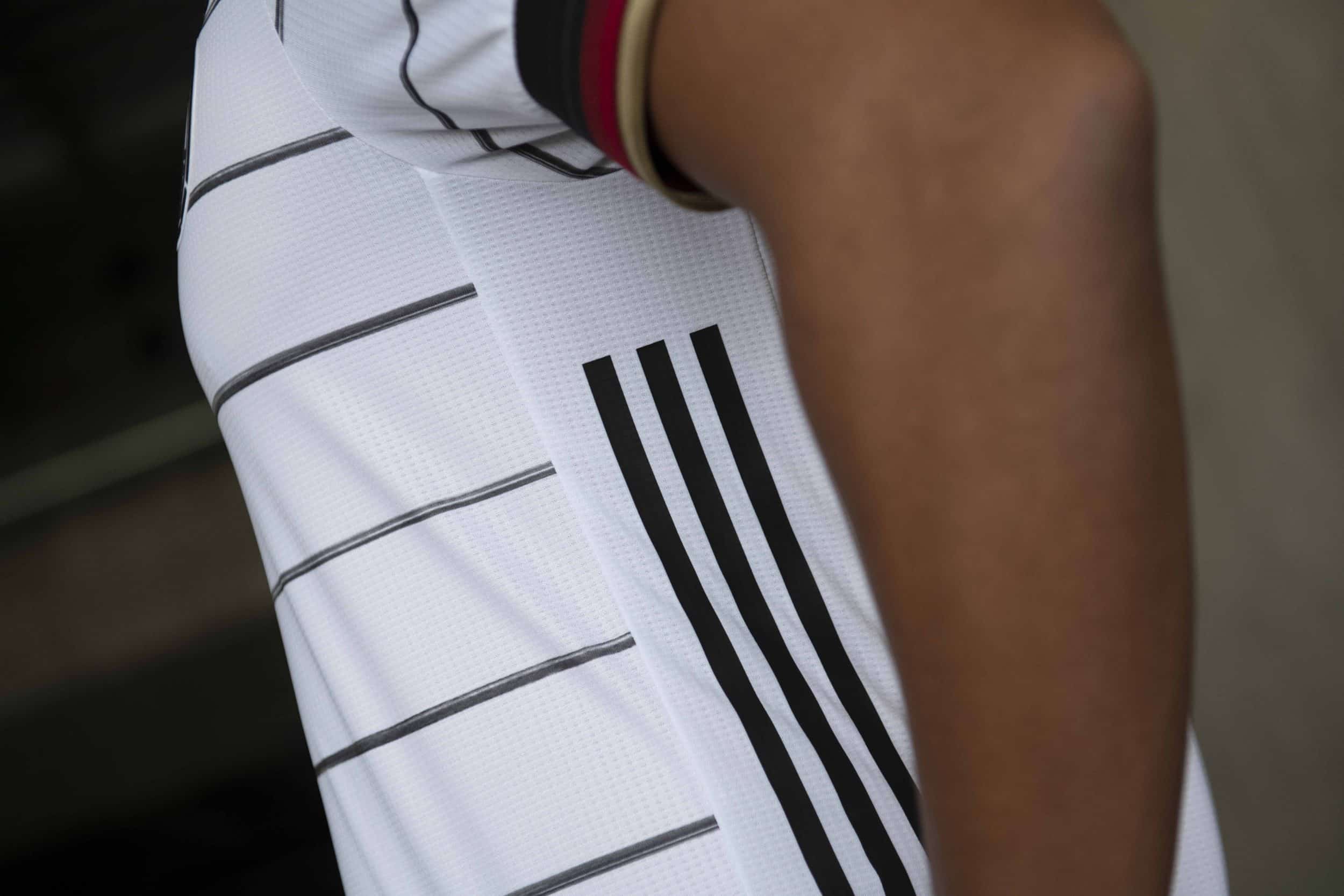 maillot-domicile-allemagne-euro-2020-adidas-2