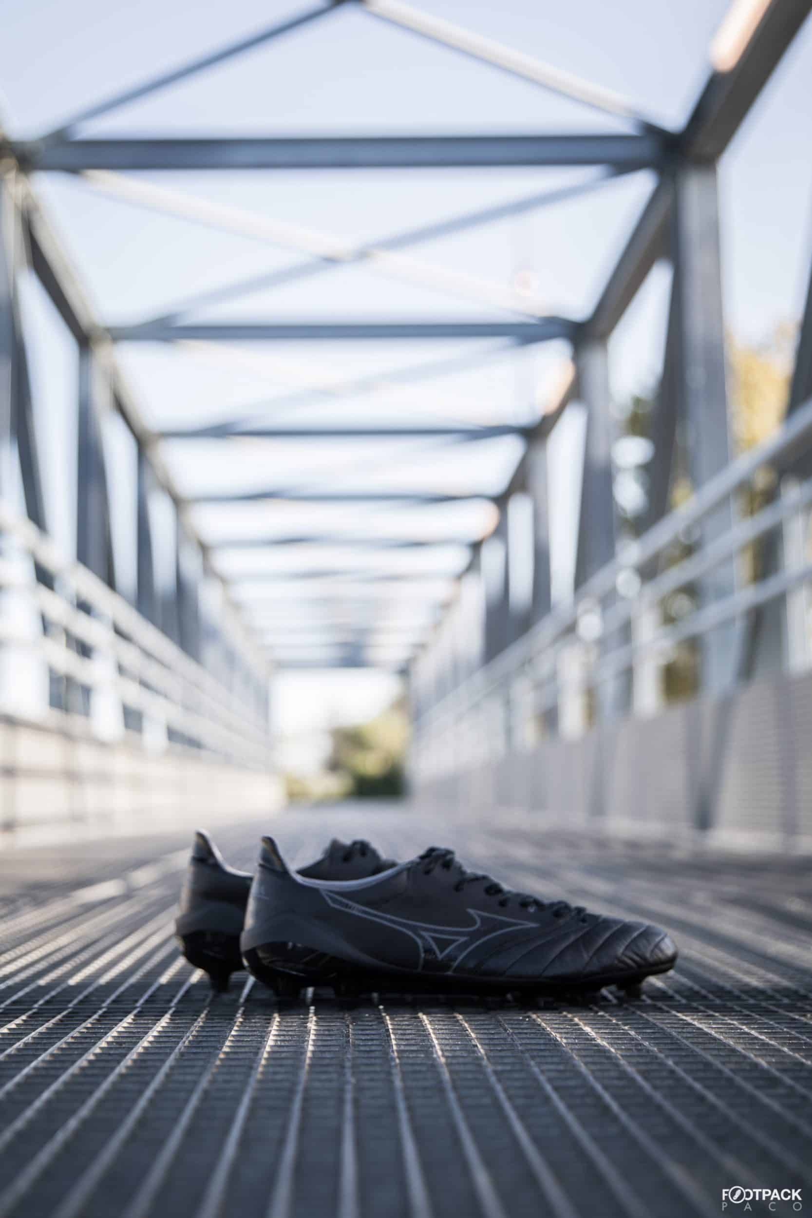 mizuno-morelia-2-neo-beta-noir-footpack-2