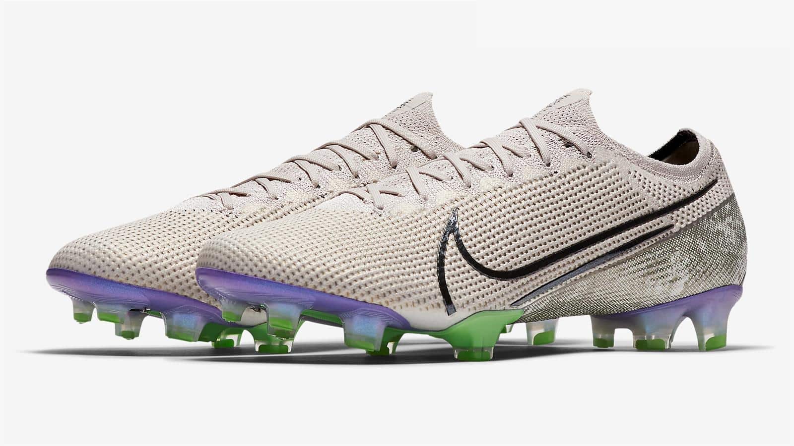 nike-mercurial-series-planet-football-4