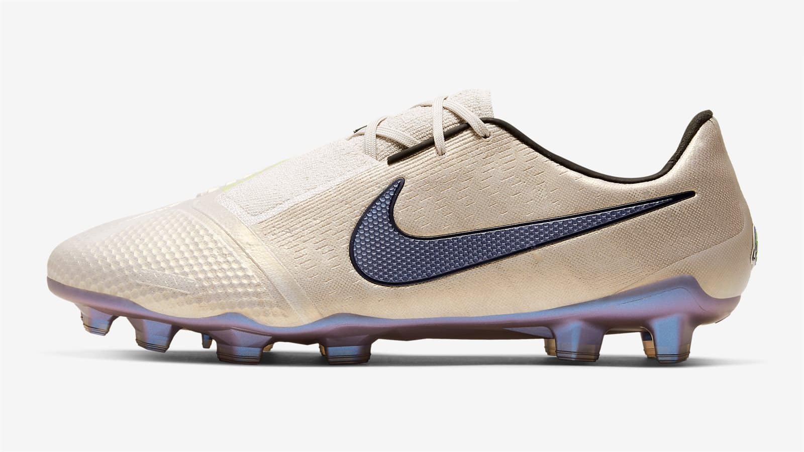 nike-phantom-series-planet-football-1