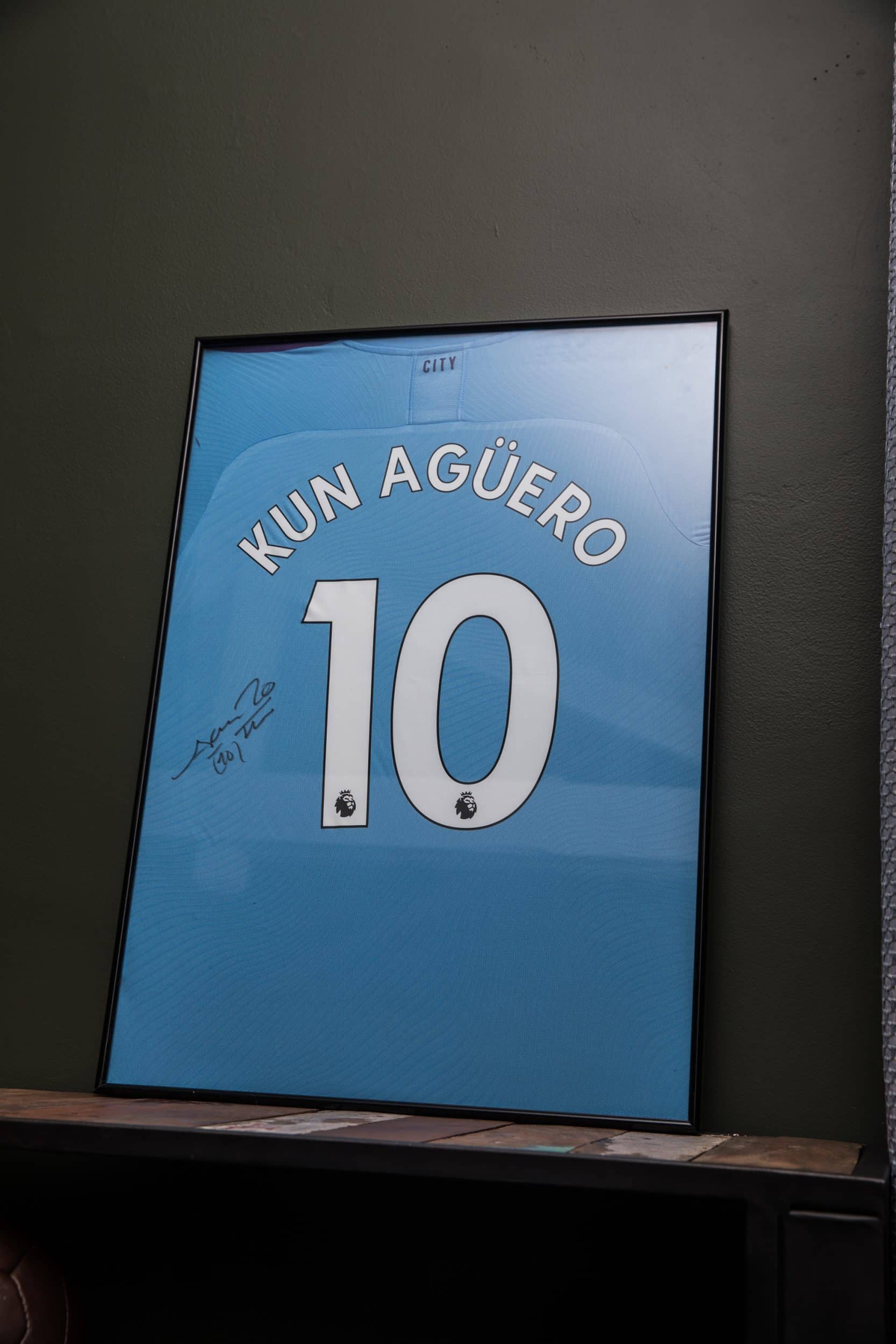 soiree-blue-moon-manchester-city-puma-footpack-19