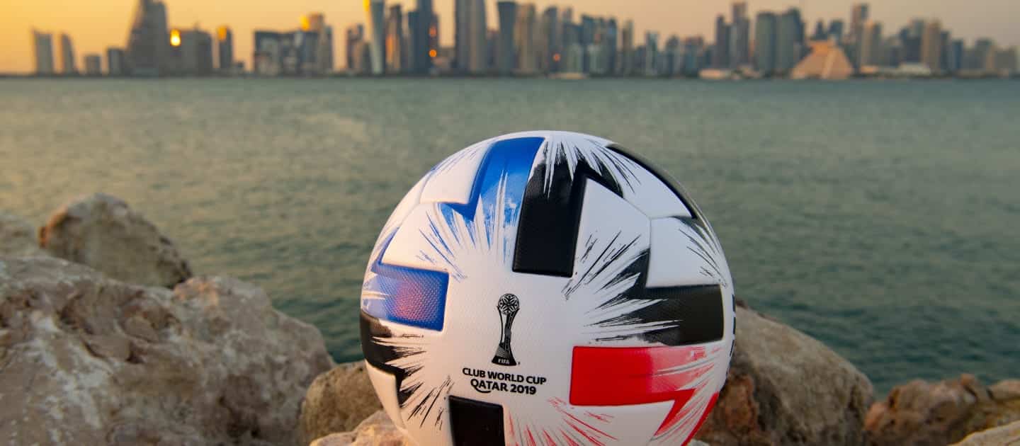 adidas dévoile le ballon officiel de la Coupe du Monde des ...