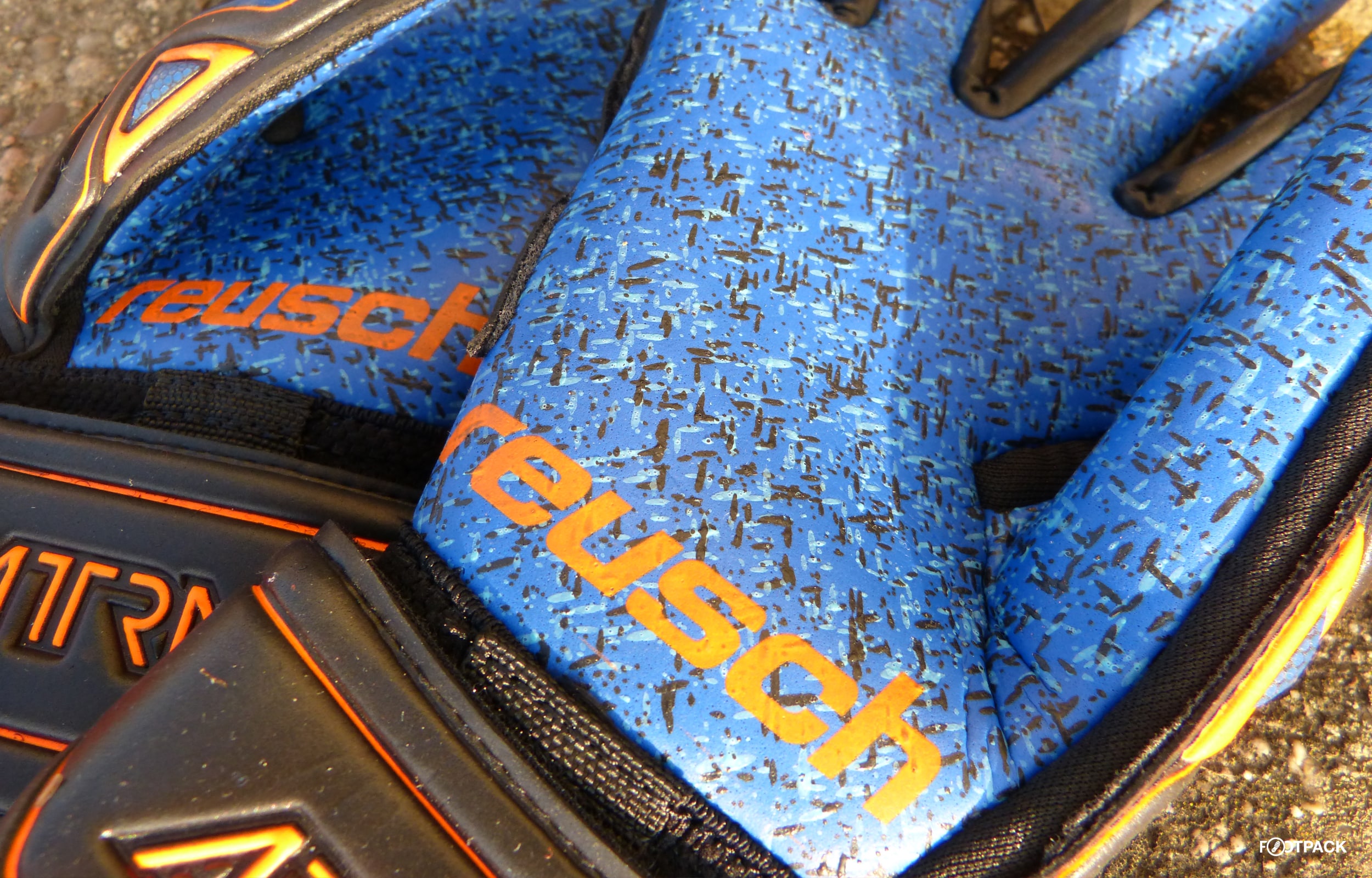 gants-reusch-collection-attrakt-1