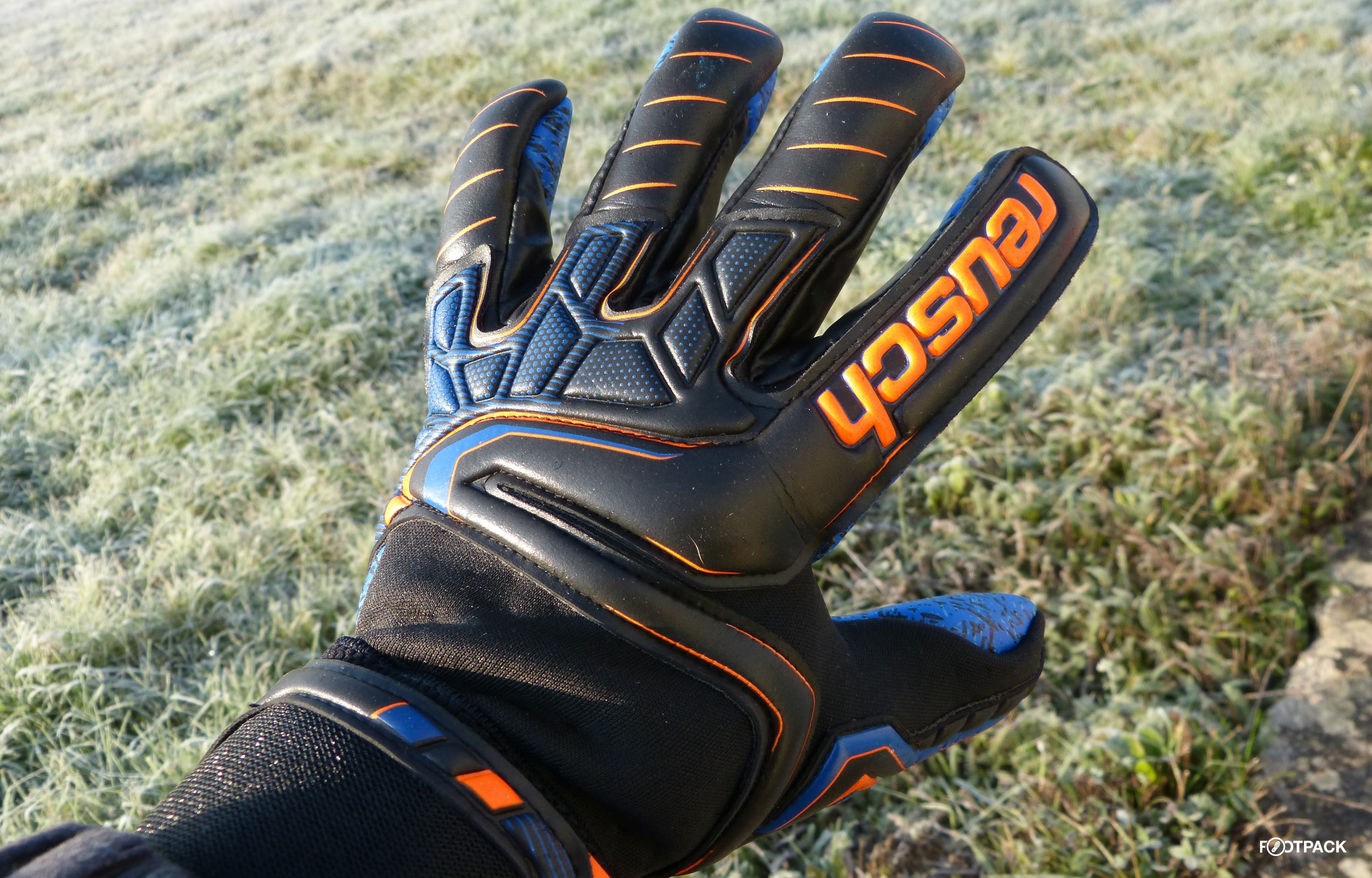 gants-reusch-collection-attrakt-11