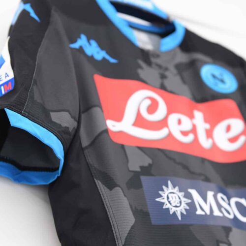 Image de l'article Les maillots du Napoli toujours réalisés par Kappa ? Le club dément !