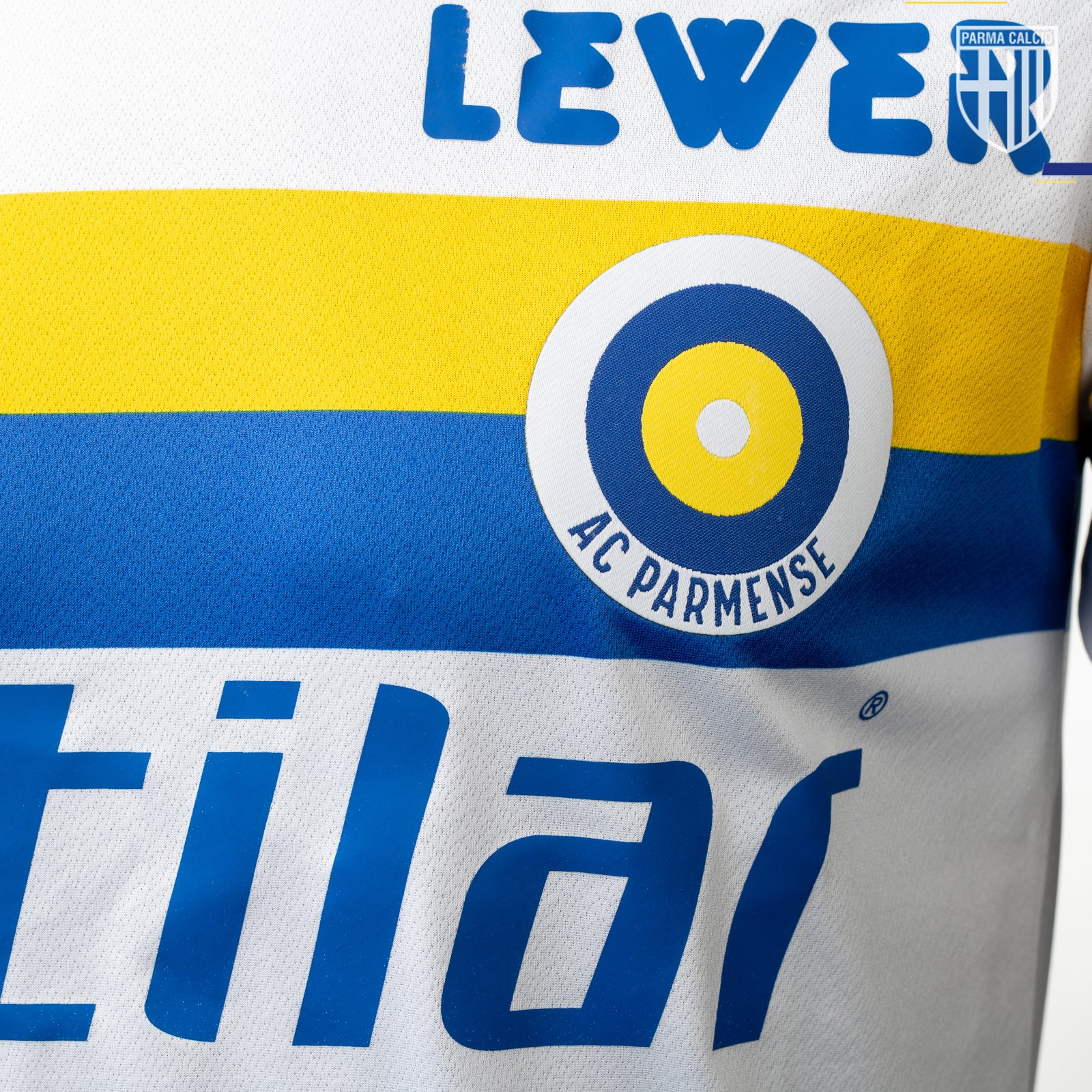 Maillot Domicile AC Parme 2018-19 - Erreà - Taille XL - Numéro 87