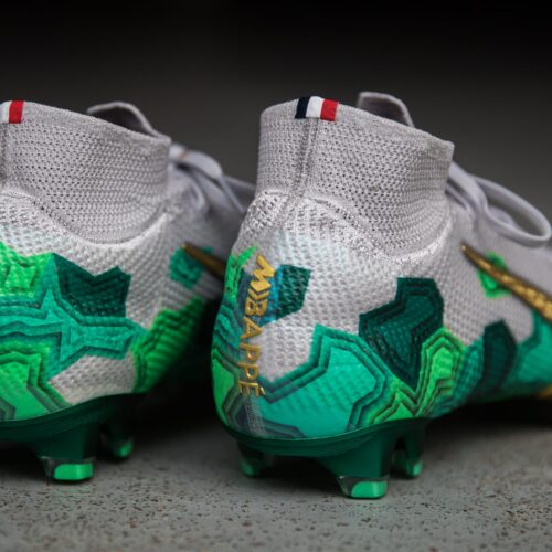 Image de l'article Pourquoi les nouveaux crampons de Mbappé n'existent pas en taille enfant ?