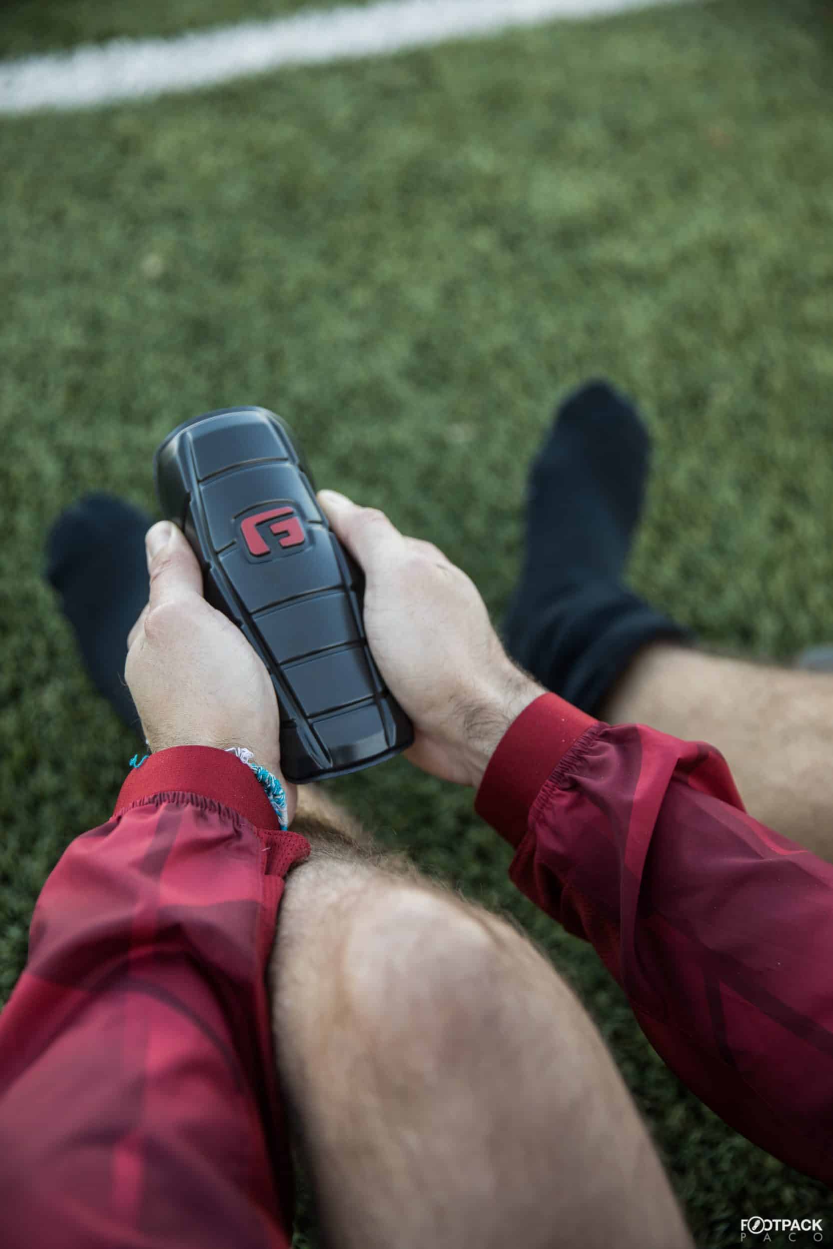 test-avis-protege-tibias-g-form-footpack-2