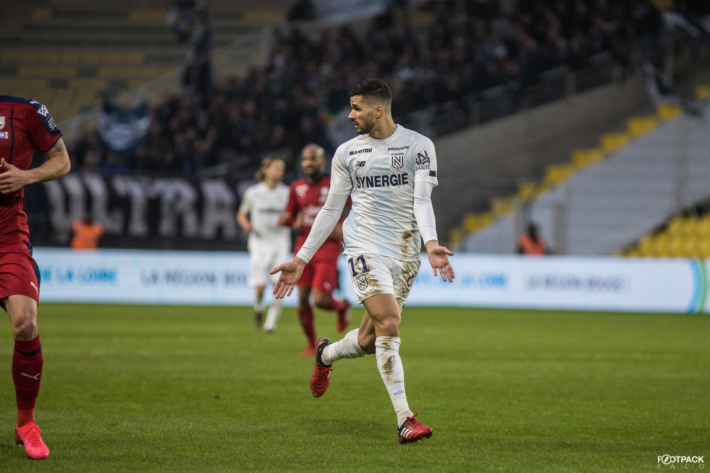 au-stade-fc-nantes-girondins-bordeaux-hommage-sala-10