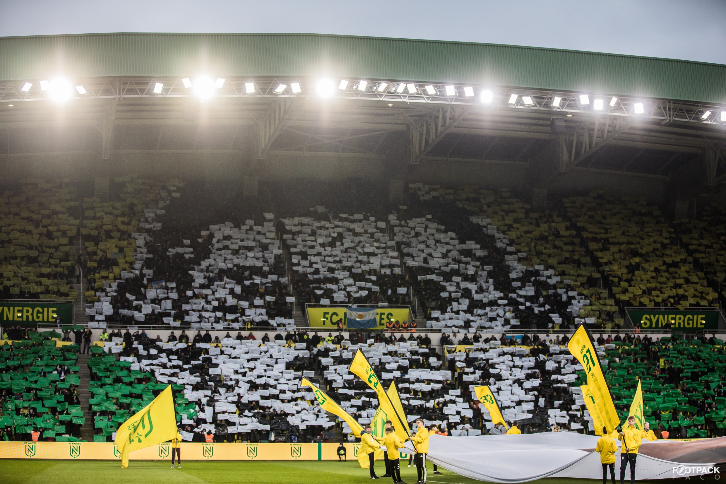 au-stade-fc-nantes-girondins-bordeaux-hommage-sala-24