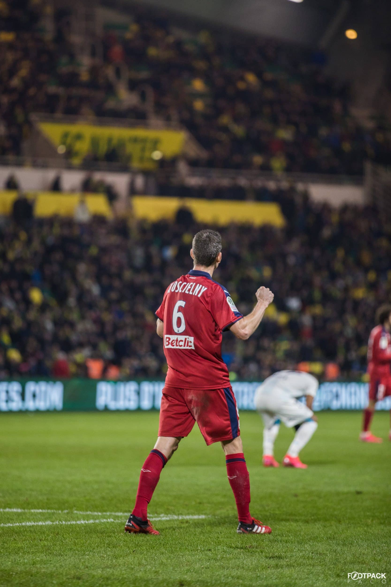 au-stade-fc-nantes-girondins-bordeaux-hommage-sala-37