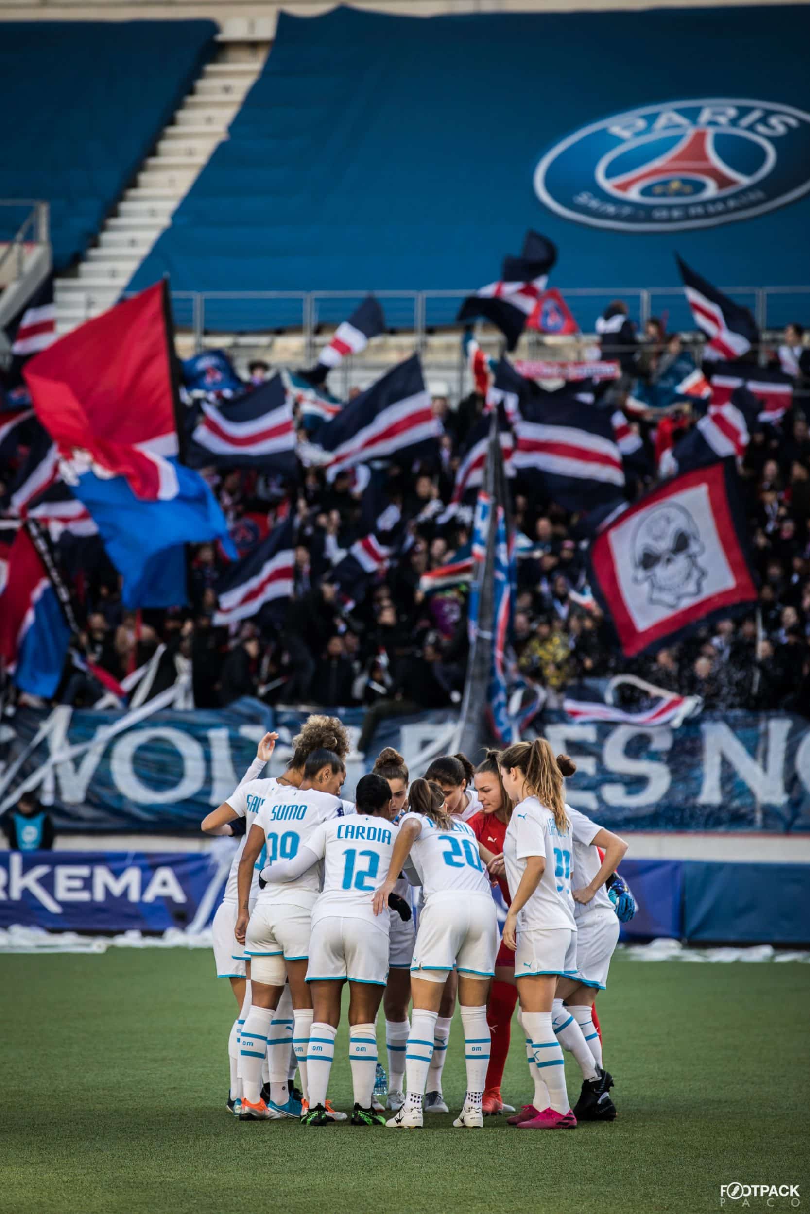 au-stade-paris-saint-germain-psg-olympique-de-marseille-d1-feminine-arkema-footpack-10
