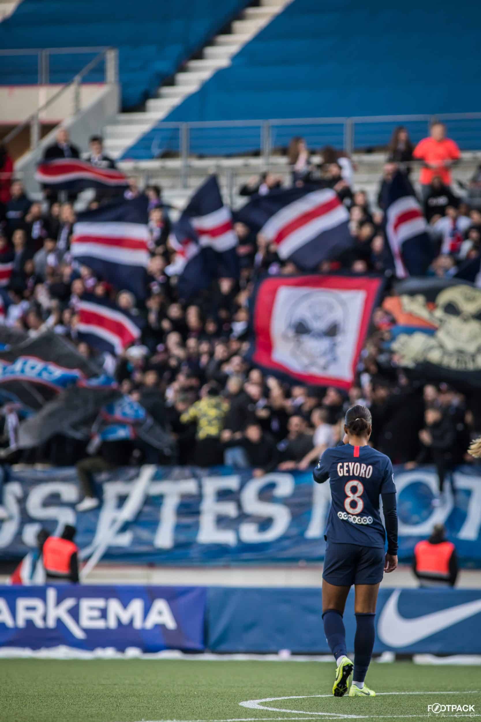au-stade-paris-saint-germain-psg-olympique-de-marseille-d1-feminine-arkema-footpack-11