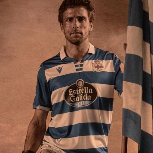 Image de l'article La Liga autorise le Deportivo la Corogne à changer son maillot domicile en pleine saison !