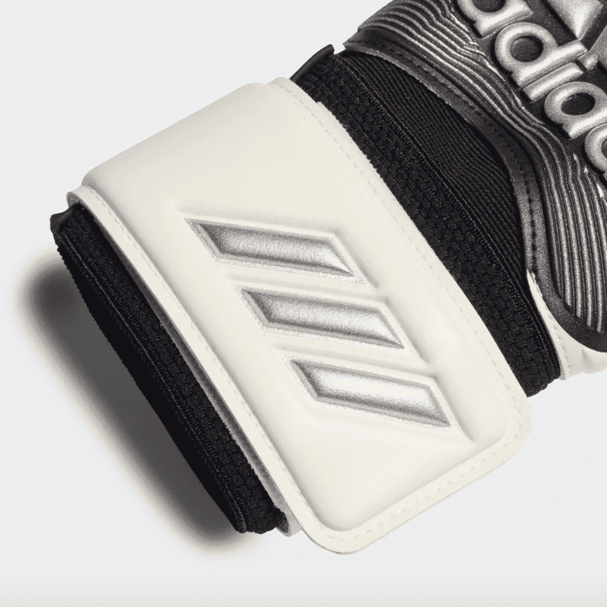 gants-classic-league-adidas-fabien-barthez-2