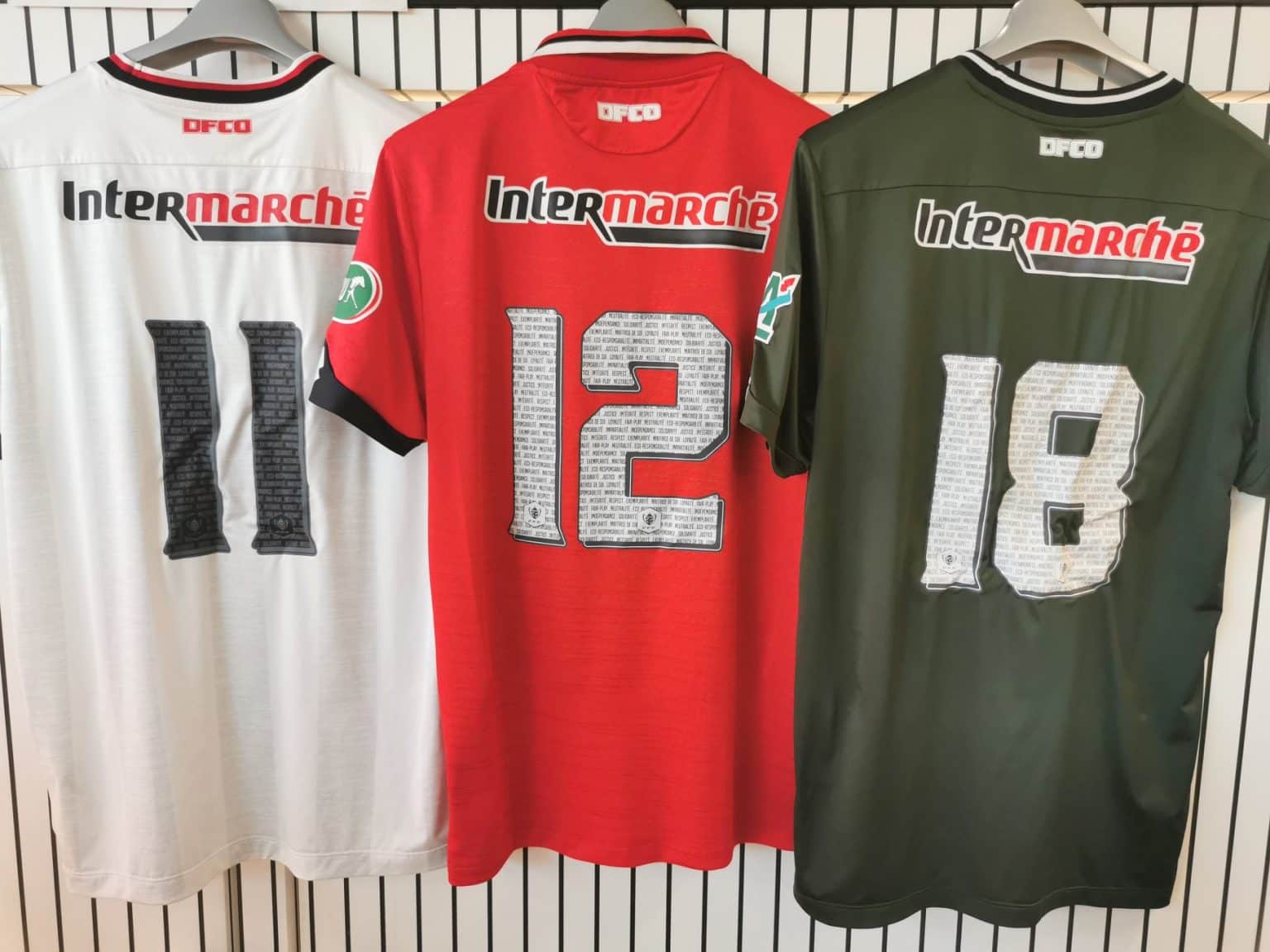 Lot De 4 Écharpes Dijon DFCO - Supporter Coupe De France - Collection