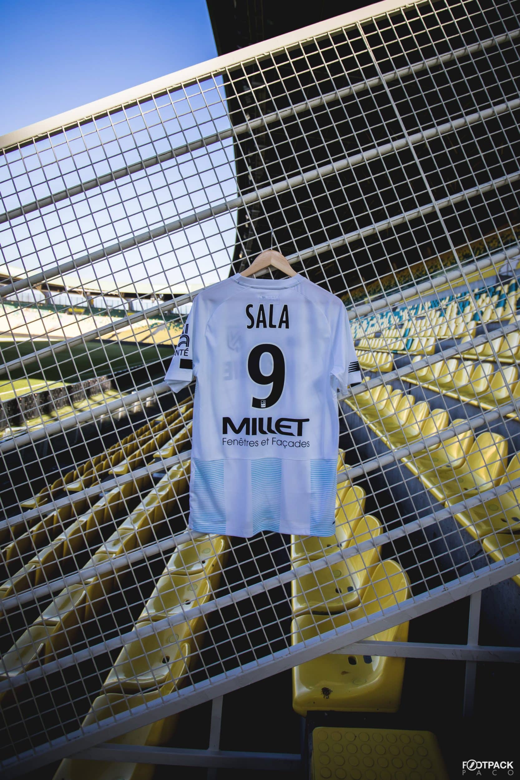 Maillot FC Nantes vintage floqué Emiliano Sala 2017/18 – Vintage Football Area
