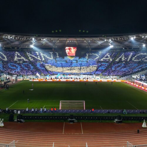 Image de l'article La Lazio Rome fête ses 120 ans avec un maillot inspiré des années 90