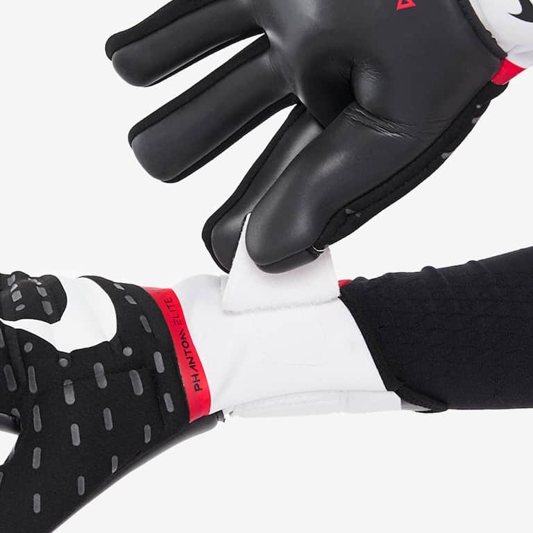 nike-phantom-elite-gloves-3