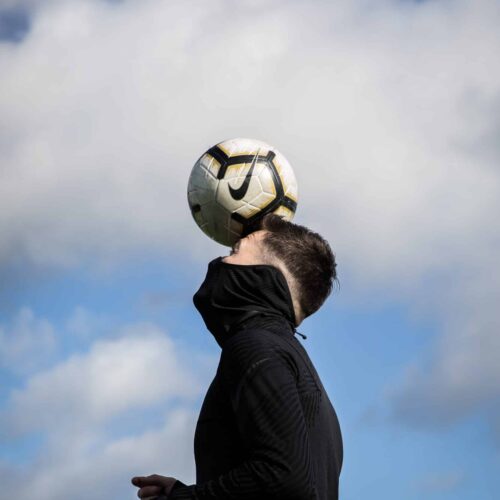 Image de l'article Nike lance son nouveau cache-cou Vaporknit Strike Snood