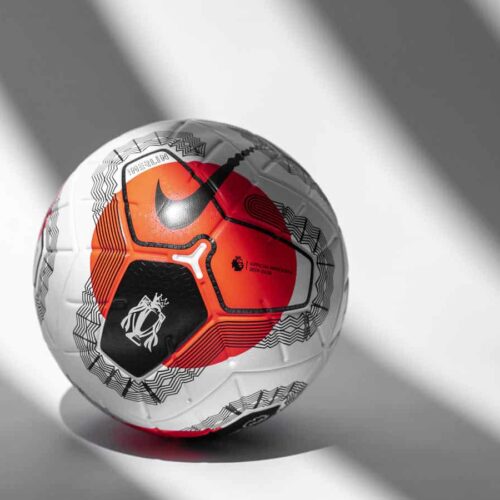 Image de l'article La Premier League s'offre un troisième ballon pour la saison