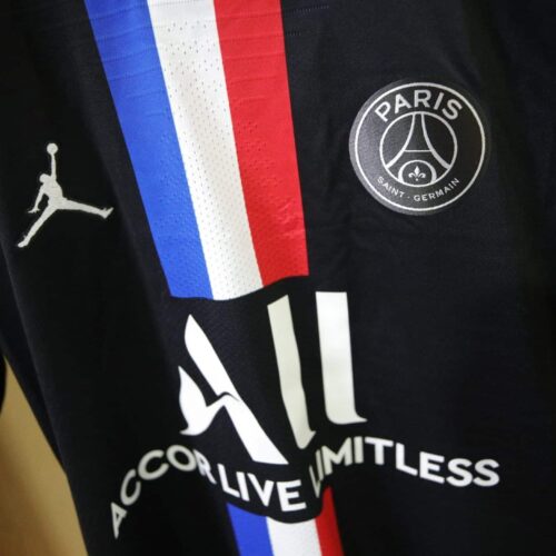 Image de l'article Pas de maillot Jordan pour le PSG face à Dortmund !