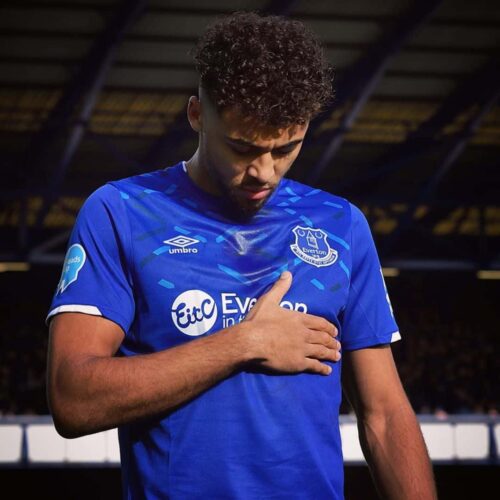 Image de l'article Pourquoi Everton a joué avec un sponsor différent face à Crystal Palace ?
