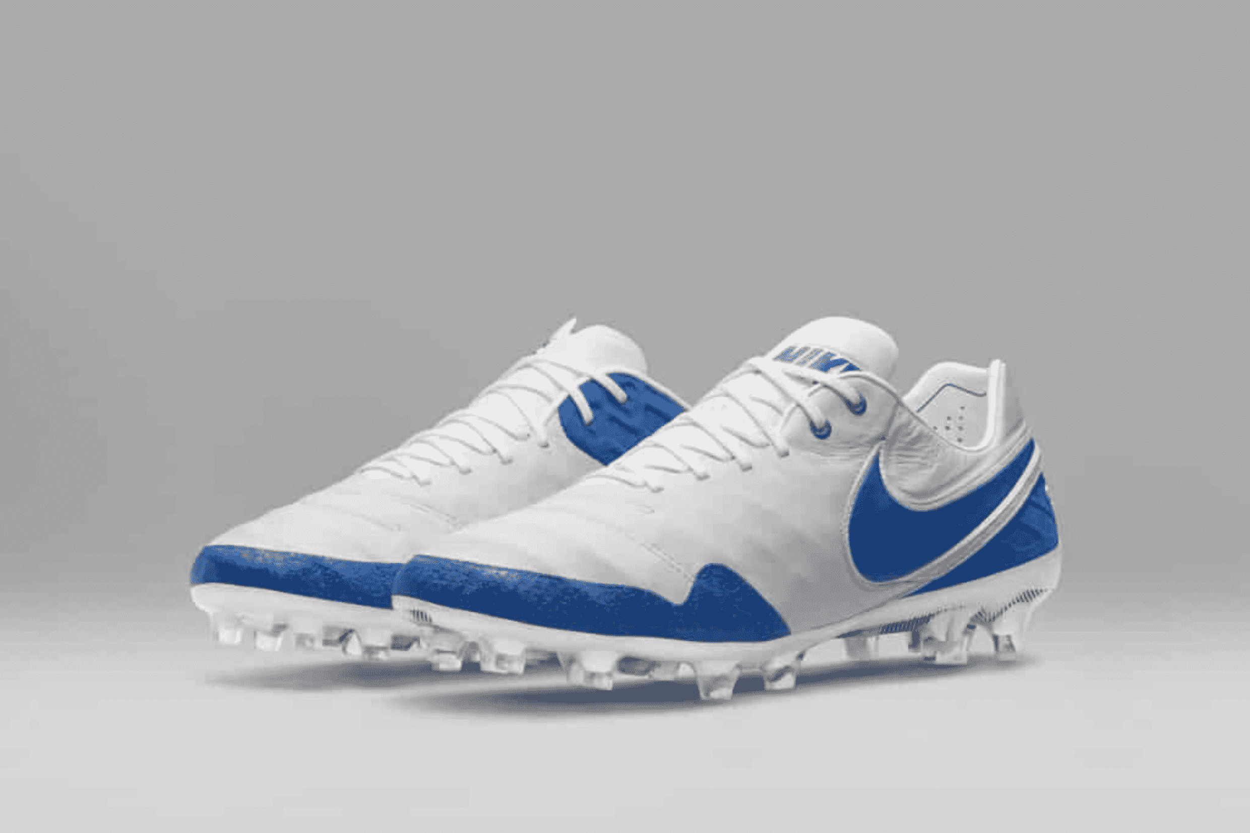 chaussures-football-nike-air-max-heritage-3