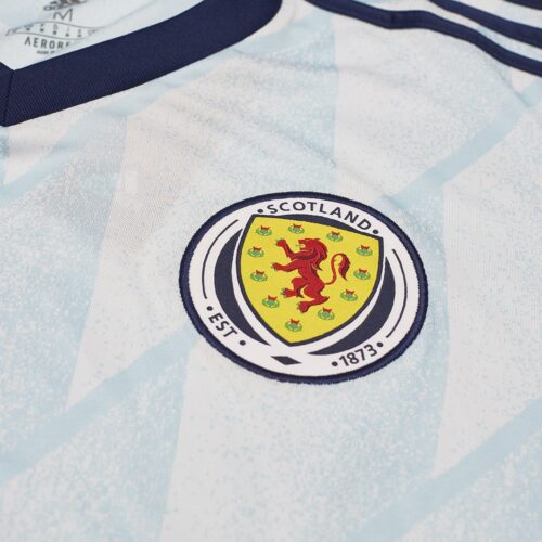 Image de l'article Les maillots de l'Écosse de l'Euro 2020 officialisés par adidas