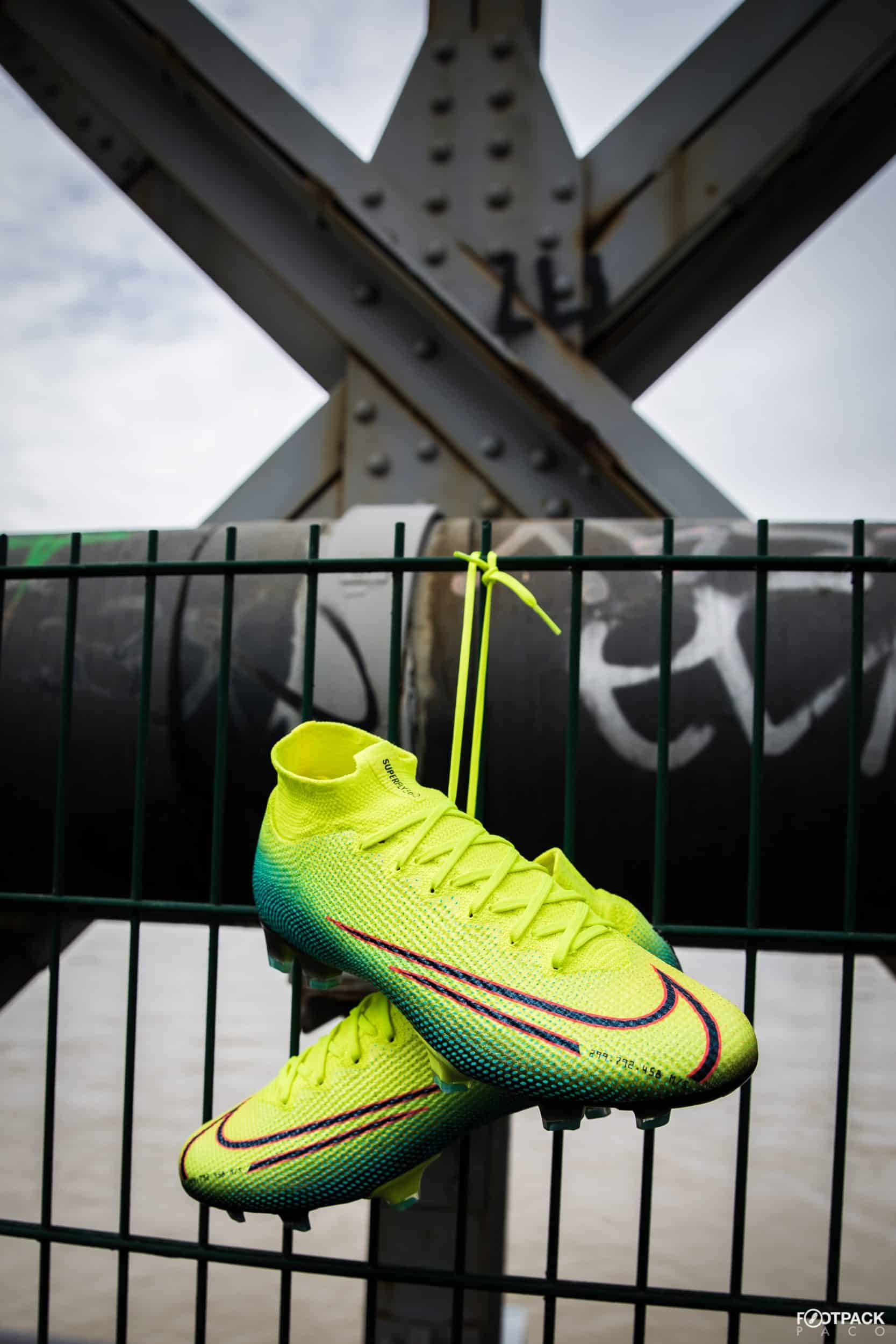 nike-mercurial-dream-speed-002-mbappe-cristiano-ronaldo-footpack-4
