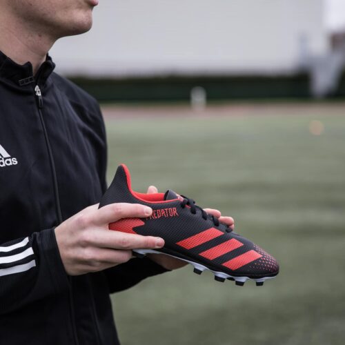 Image de l'article Nike et adidas chaussent 4 footballeurs sur 5 en Espagne !