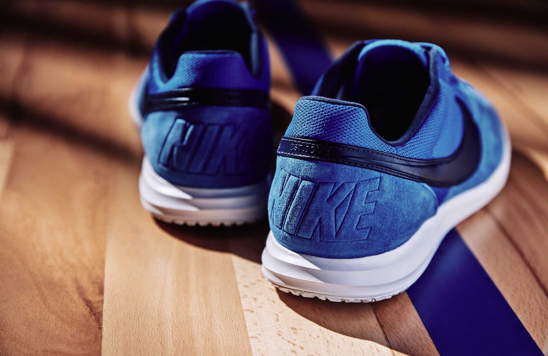 nike terrain synthetique