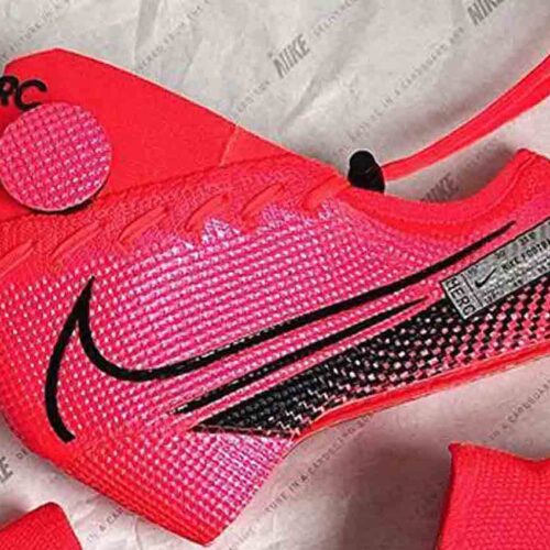 Image de l'article Quand une paire de Nike Mercurial devient un masque de protection !