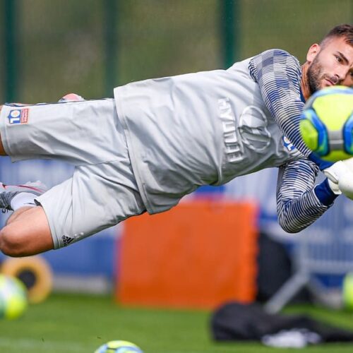 Image de l'article Des nouveautés à venir aussi chez les gardiens ! #glovesmercato