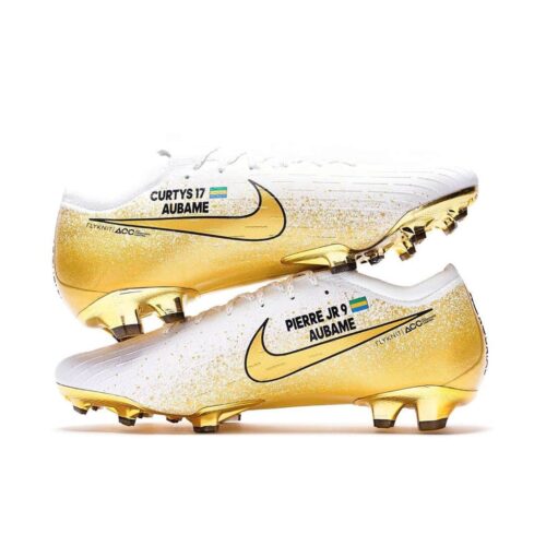 Image de l'article Des crampons spéciaux pour Aubameyang à la reprise de la Premier League ?