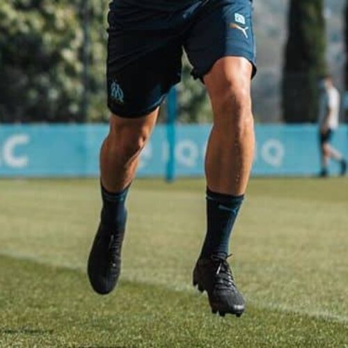 Image de l'article Florian Thauvin avec de nouveaux crampons masqués à l’entraînement
