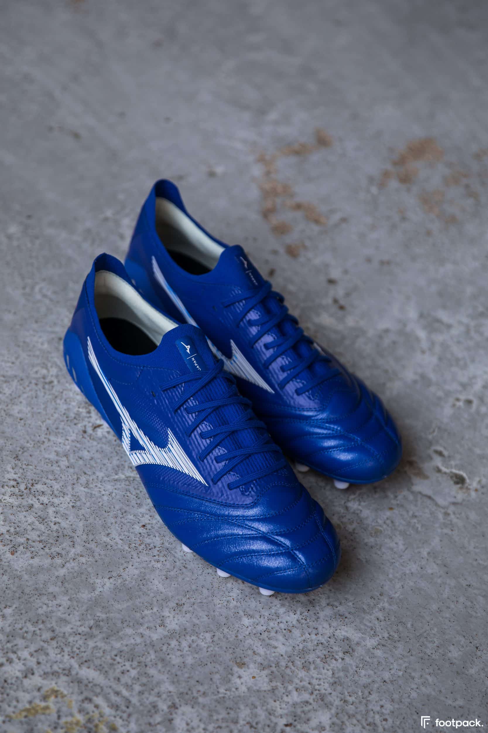 mizuno-morelia-3-reach-beyond-3