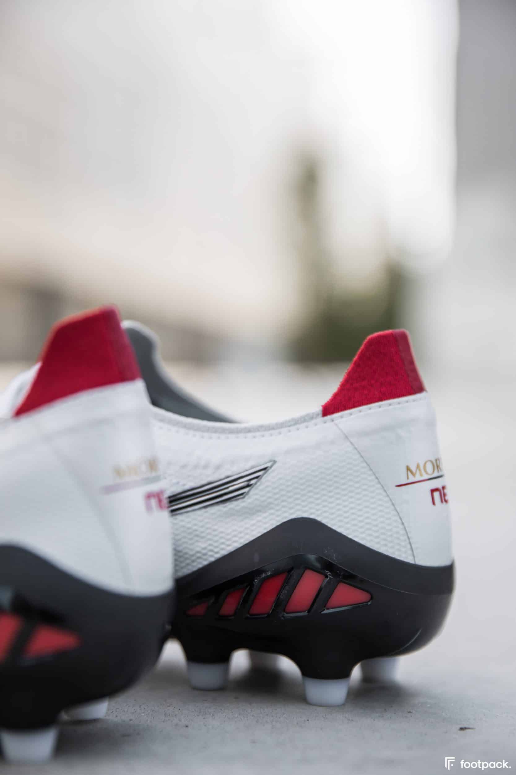 mizuno-morelia-neo-3-runbird-dna-footpack-6