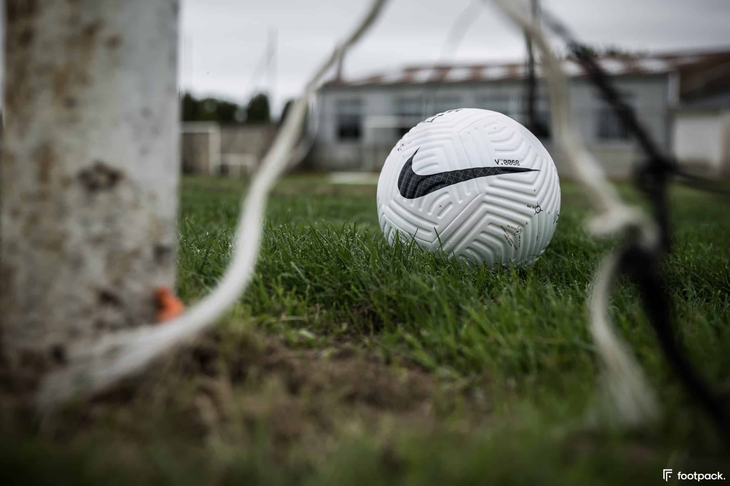 ballon-nike-flight-premier-league-serie-a-footpack-26