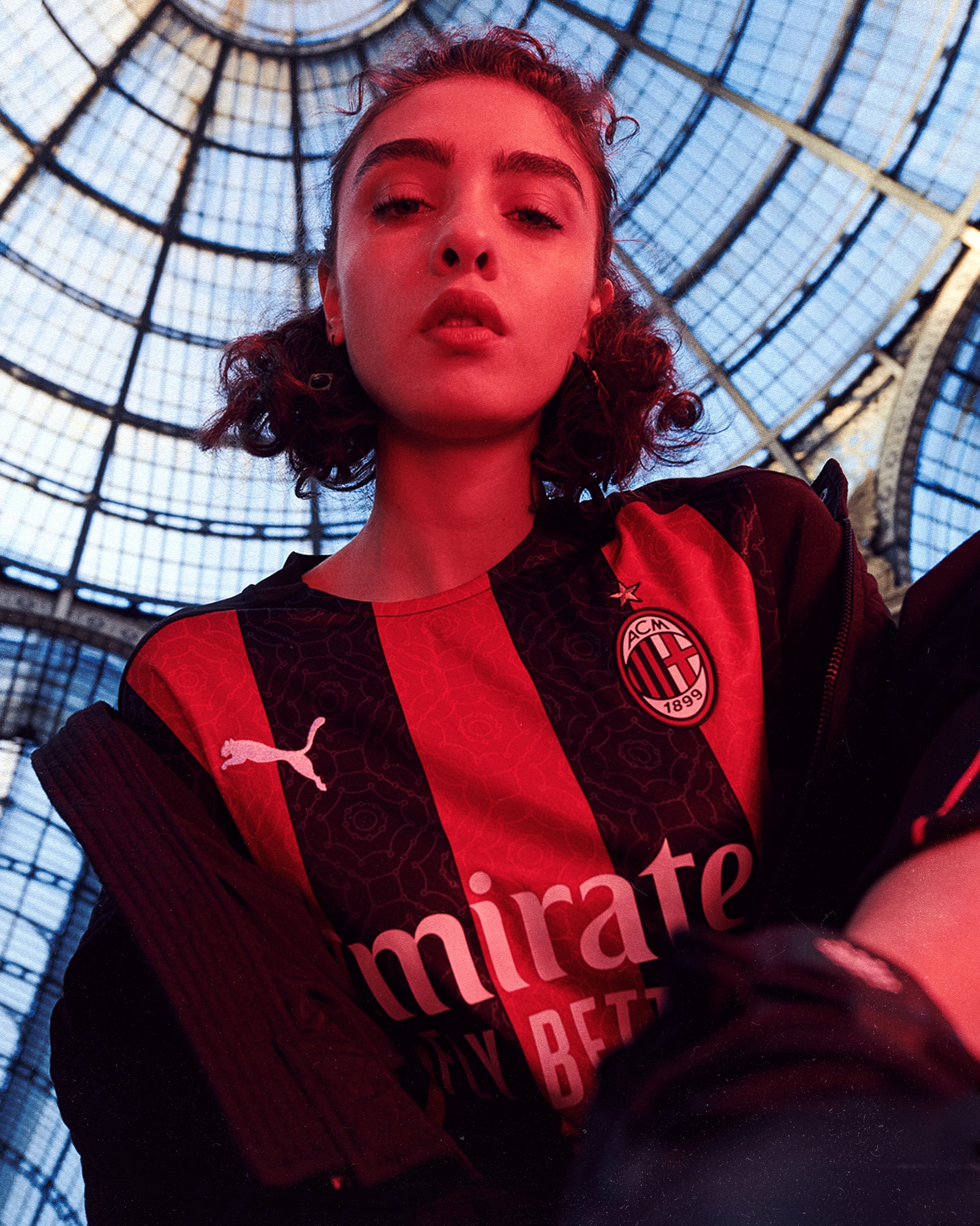 maillot-domicile-ac-milan-2020-2021-puma-4