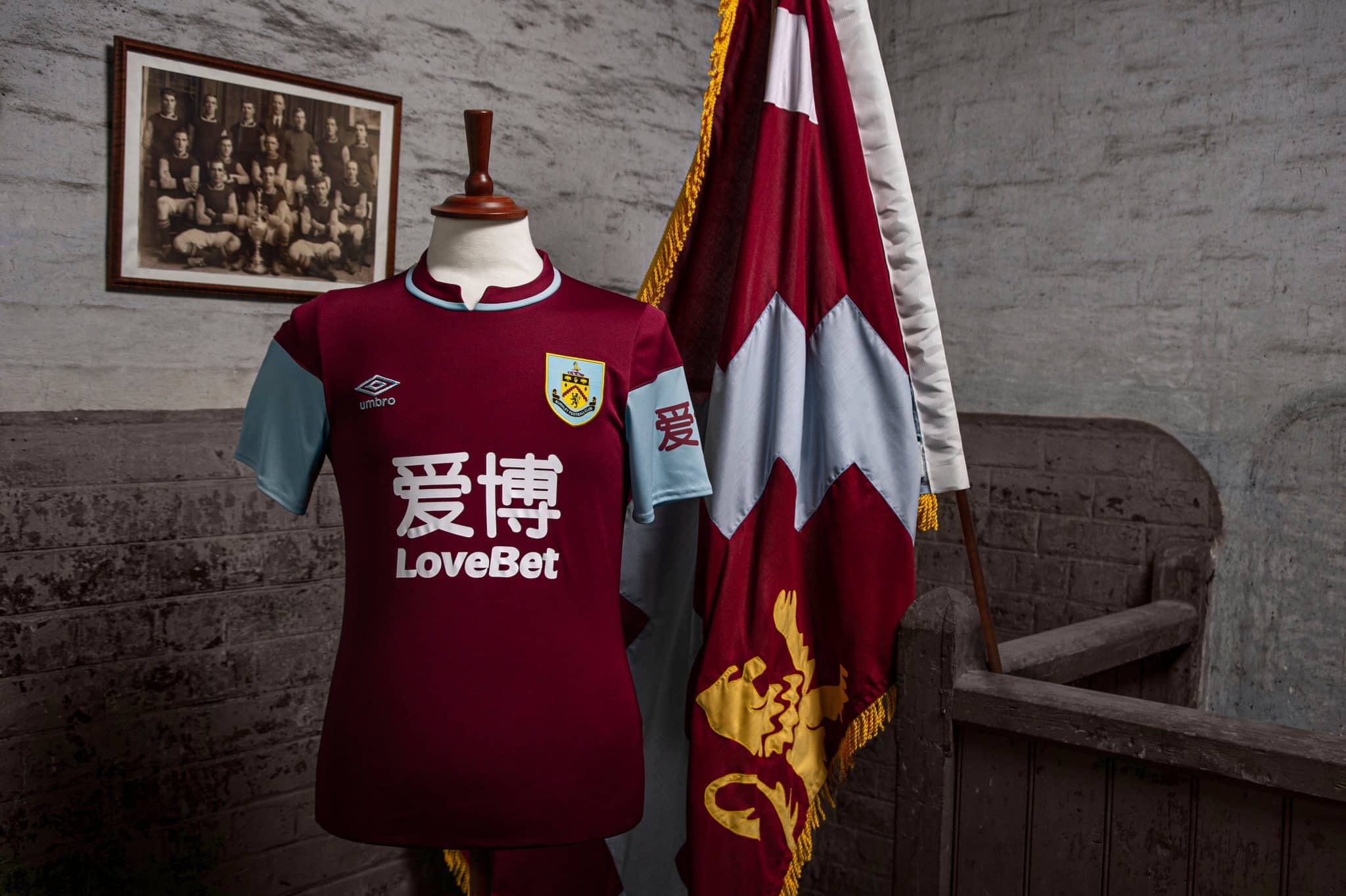 Maillot Extérieur Burnley FC Umbro 2023-24 Maillot Extérieur Burnley FC Umbro 2023-24