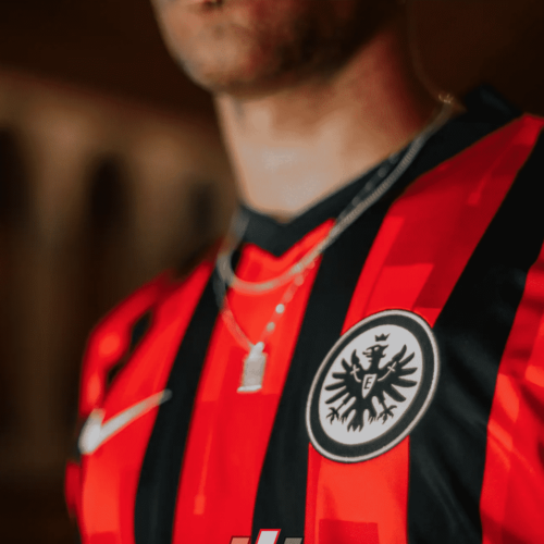 Image de l'article Nike et l'Eintracht Francfort dévoilent les maillots 2020-2021