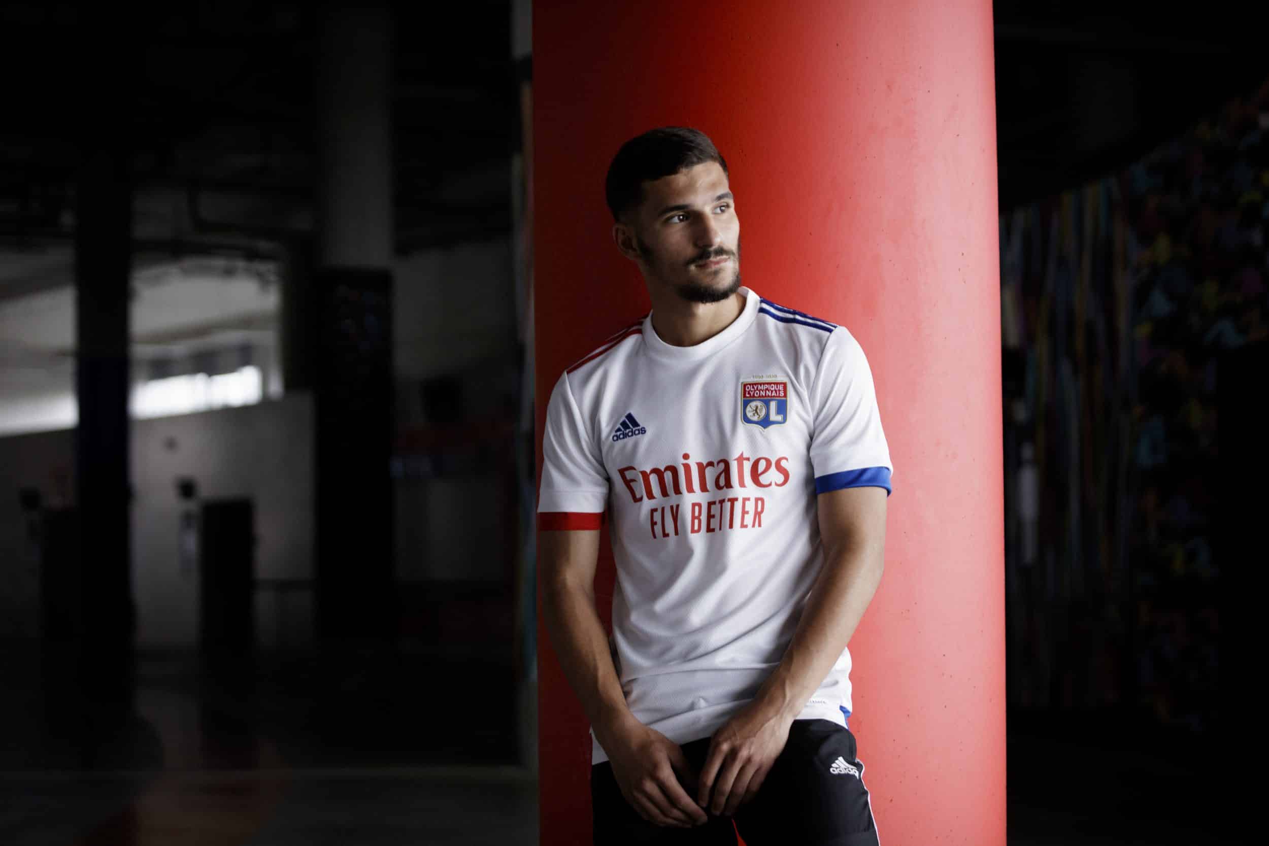 maillot-domicile-lyon-olympique-lyonnais-2020-2021-adidas-1