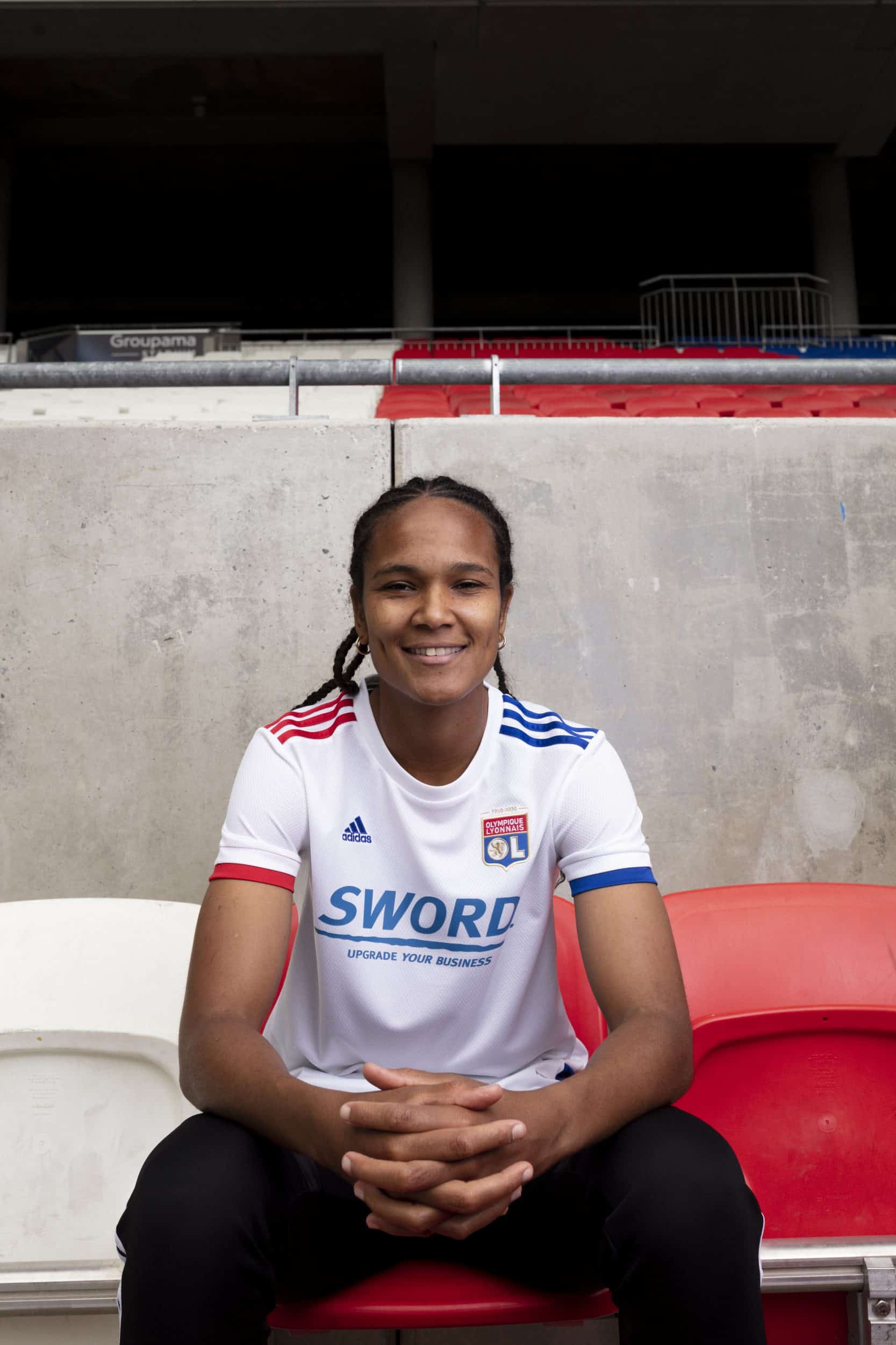 maillot-domicile-lyon-olympique-lyonnais-2020-2021-adidas-3