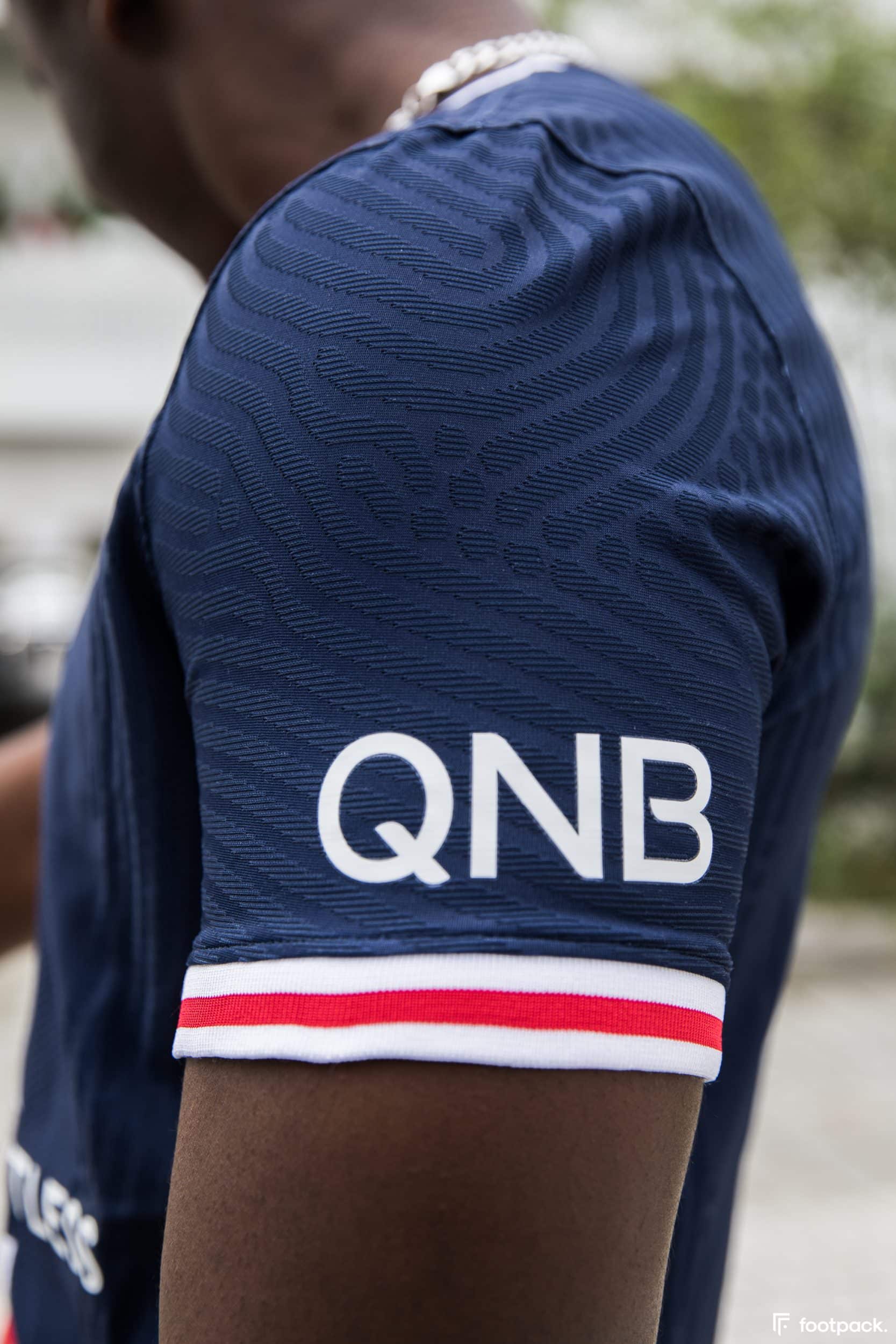 maillot-domicile-psg-2020-2021-nike-footpack-13