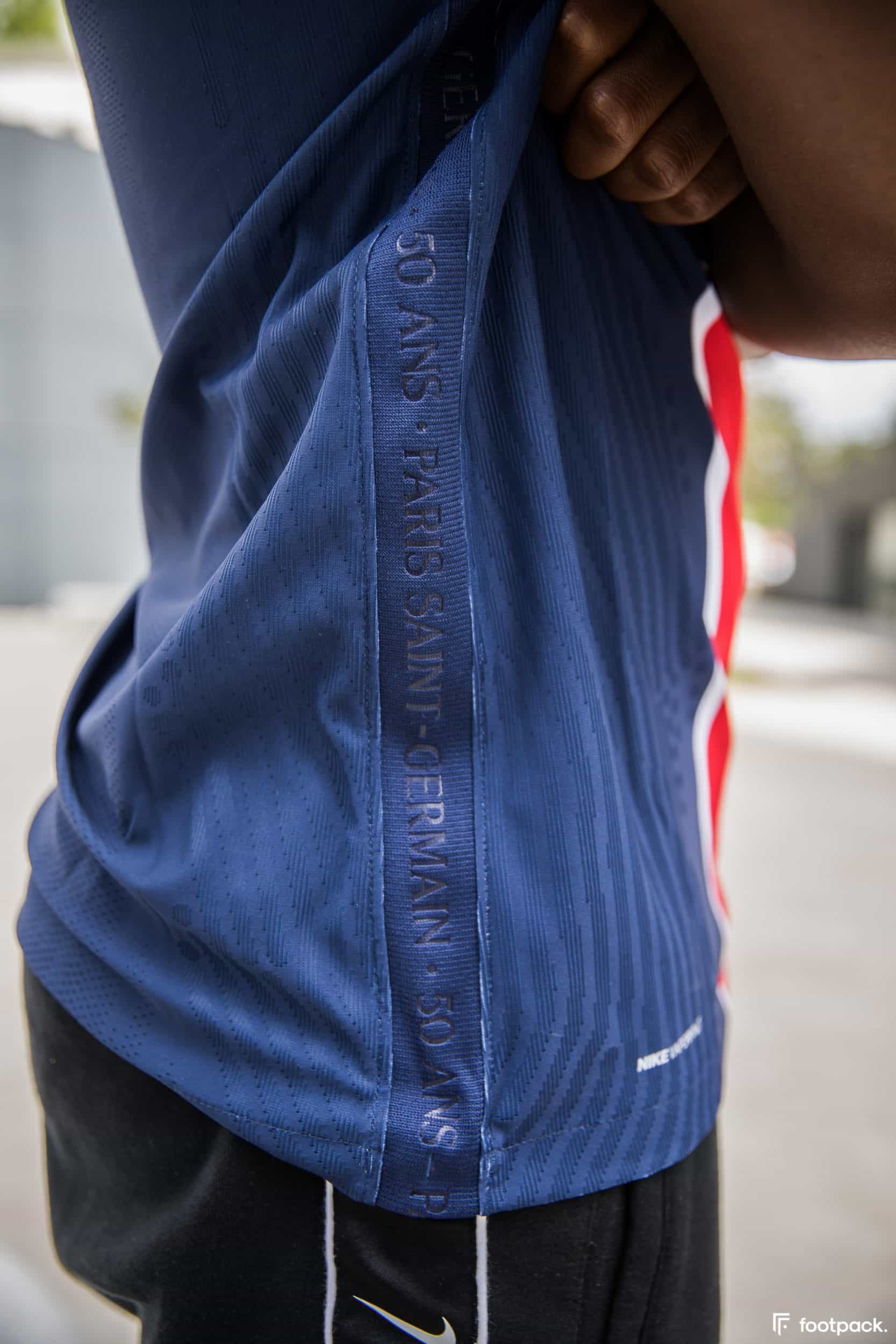 maillot-domicile-psg-2020-2021-nike-footpack-14